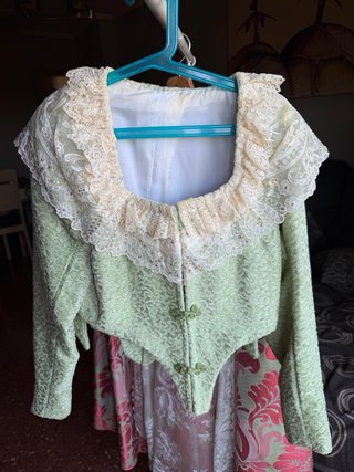 Traje de Fallera verde y rosa