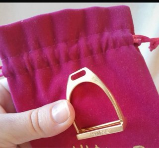 Ferma foulard o fibbia cintura Hermès vintage oro