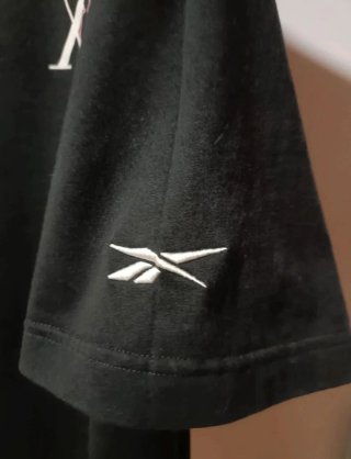 Camiseta Reebok x Hunter x Hunter
