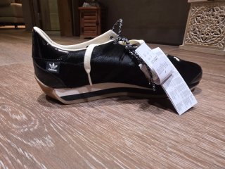 Adidas SL Edición Ante Negra