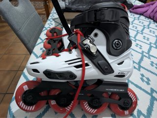 Lote patines rígidos y protecciones