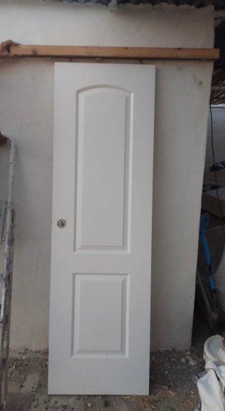 Puerta corredera con riel