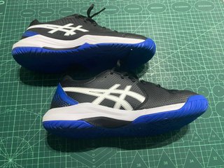 Zapatillas ASICS pádel/tenis negras y azules