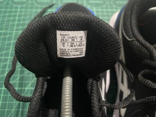 Zapatillas ASICS pádel/tenis negras y azules