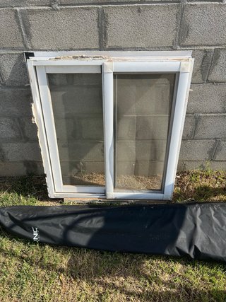 Ventana aluminio con mosquitera 90x95