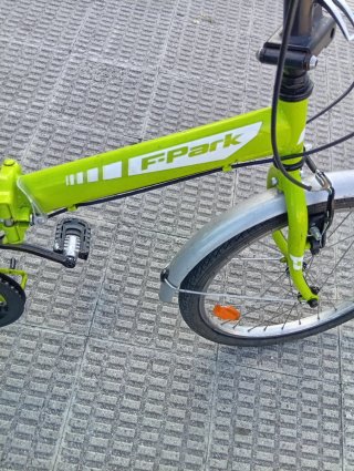 Bicicleta verde con cambios