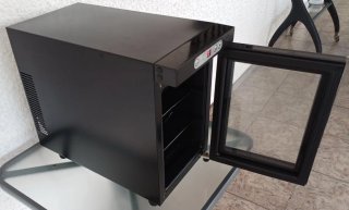 Nevera para 6 botellas de vino