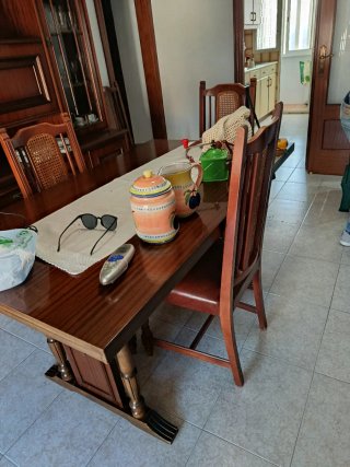 Mueble de madera con vitrinas Mueble TV Mesas