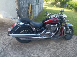 Suzuki Intruder C800