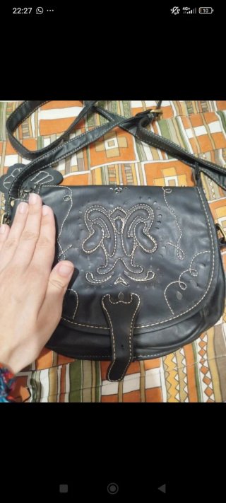 Bolso piel artesanal solidario