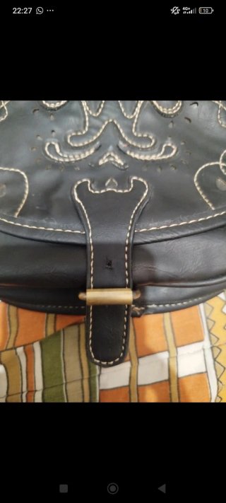 Bolso piel artesanal solidario