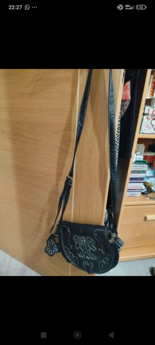 Bolso piel artesanal solidario