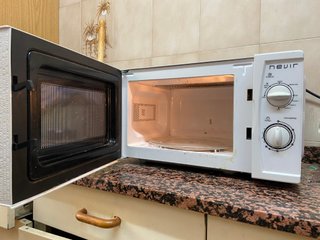 ¡Ocasión! Microondas Nevir Blanco con Grill