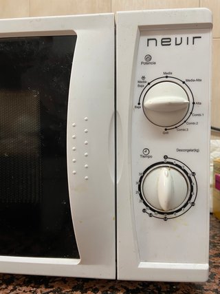 ¡Ocasión! Microondas Nevir Blanco con Grill