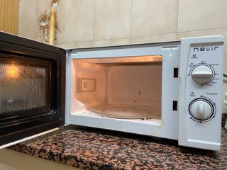 ¡Ocasión! Microondas Nevir Blanco con Grill