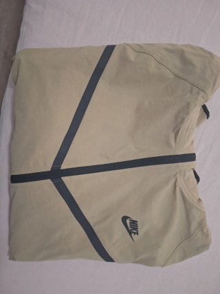 Chaqueta Nike Beige Negra Talla L