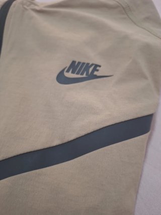 Chaqueta Nike Beige Negra Talla L