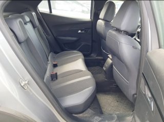 Peugeot 2008 1.5 hdi 102 cv 2020