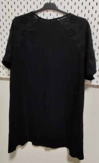 Vestido negro Kiabi bordado Talla XXL