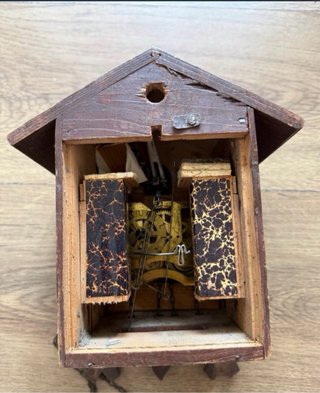 Reloj de cuco/ cucu de madera tallada