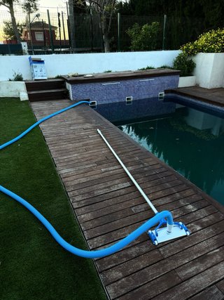 Limpieza y mantenimiento de piscina