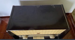 ANTIGUA RADIO PHILPS DE BAQUELITA Y VALVULAS