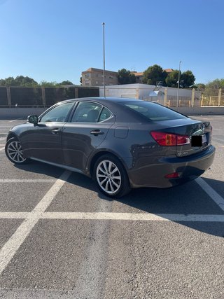 Lexus IS220d 2010