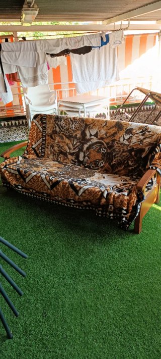 Sofá Cama Madera y de goma espuma