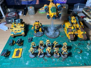 Warhammer 40k Puños Imperiales Pintados