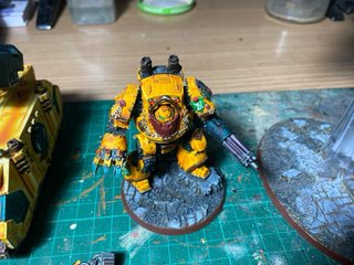Warhammer 40k Puños Imperiales Pintados