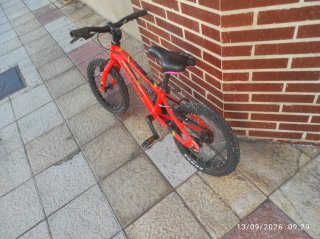 Bicicleta infantil Orbea 16 roja