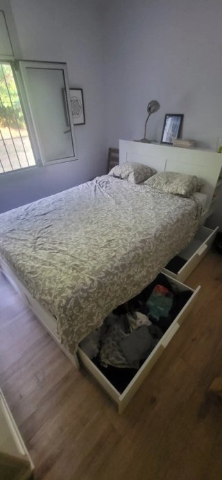 Cama IKEA BRIMNES 140x200 con Cabecero y somier