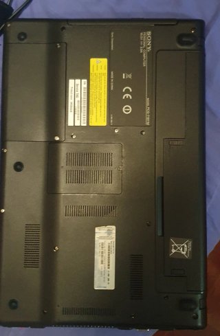 Portátil Sony VAIO PCG-71911M para reparar