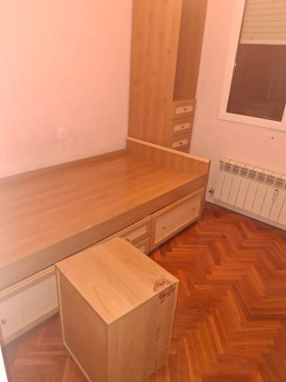 Regalo dormitorio juvenil: cama, mesilla y armario