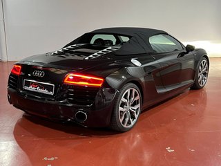 Audi R8 Spyder 4.2 FSI quattro S tronic