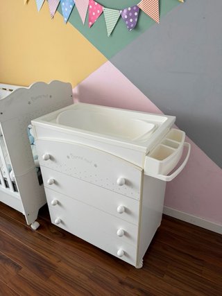 Habitación bebé Bonne Nuit: cuna, cómoda, bañer