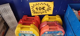 Liquidación por cierre de empresa material Fischer