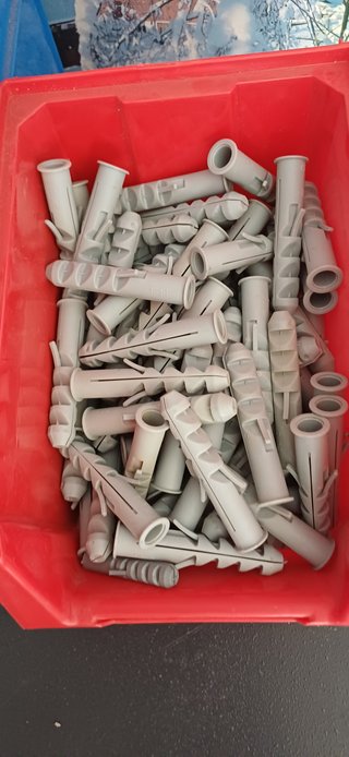 Liquidación por cierre de empresa material Fischer