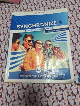 Synchronize 4 Students Book (Spain)