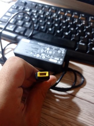 Cargador Portátil Lenovo 45W Original