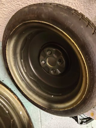 Rueda de repuesto Mazda