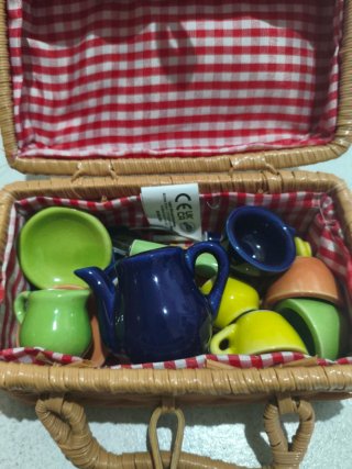 Juego de té de porcelana para muñecas