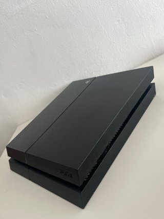 PS4 500GB + Mando + 7 Juegos