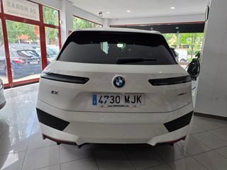 BMW iX xDrive40