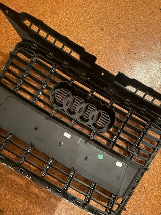 Parrilla Audi S3 8P