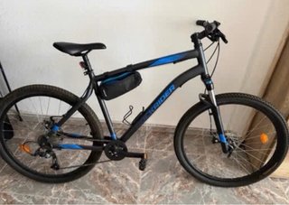 Bicicleta Rockrider Negra y Azul