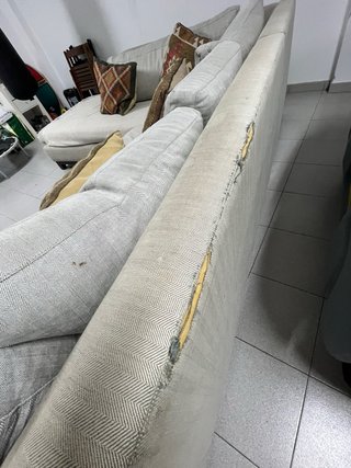 Sofá esquinero grande beige