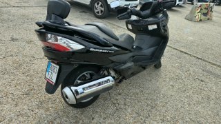 Suzuki Burgman 400 Maxi Scooter Negra