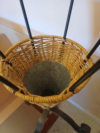 Paragüero hierro y mimbre