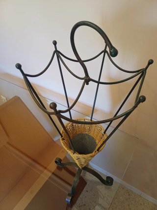 Paragüero hierro y mimbre